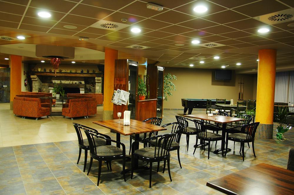 Hotel Salat Resort Les Borges Blanques Esterno foto